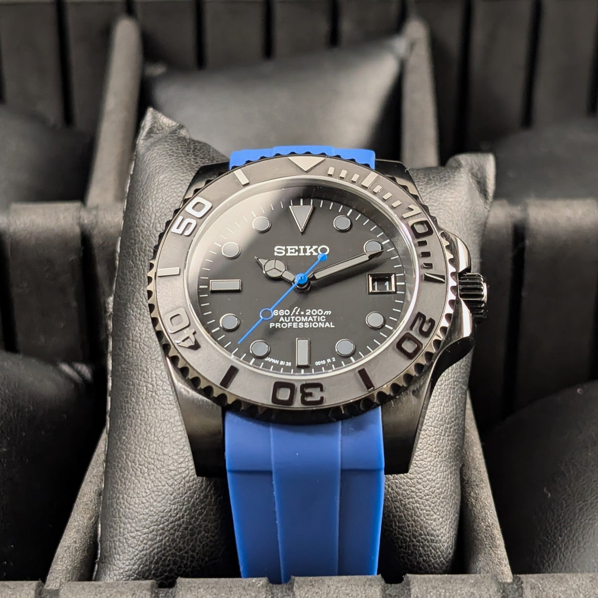 Dark Knight Blueline – Automatic Seiko Mod